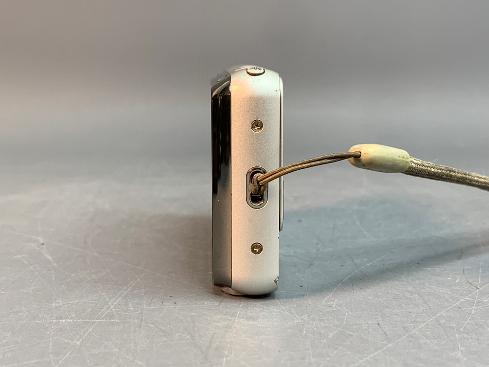 Sony Cyber-shot DSC-T99
