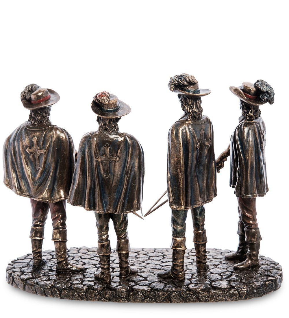 Veronese WS-1023 Статуэтка «Мушкетеры - один за всех и все за одного»
