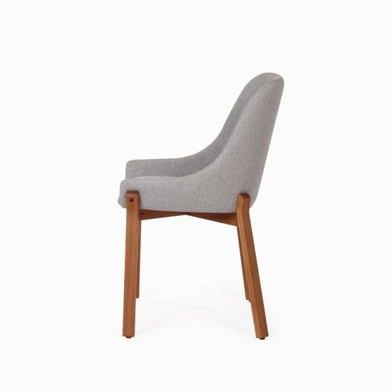 Стул Safia светло-серая ткань и деревянные ножки