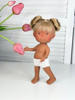 Кукла Nines виниловая 30см PIPPA LATINA без одежды (2899WL4)