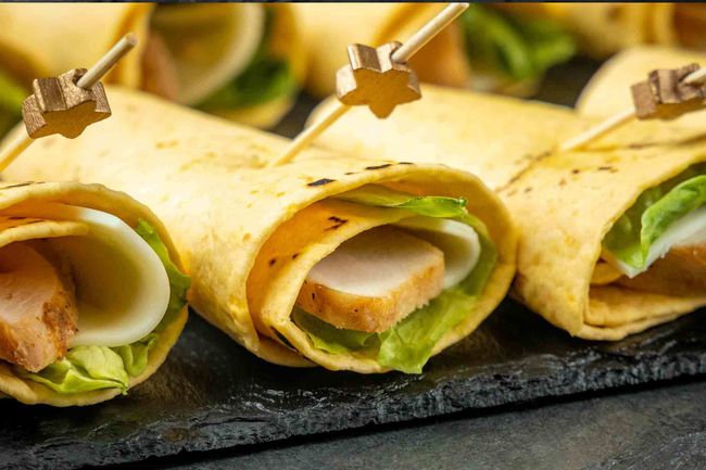 Пуле-ролл с курицей и соусом &quot;Цезарь&quot;, 24 шт.