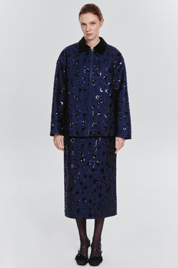 Бомбер из расшитого денима