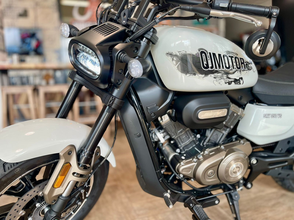 QJMOTOR SRV 350 (White)