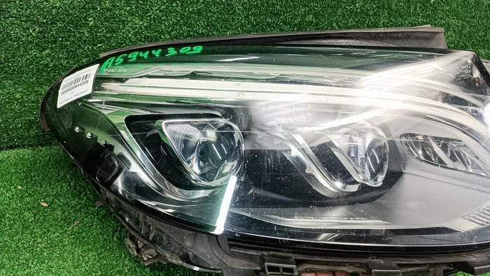 Фара правая Mercedes GLE W166 (2015-2018) LED