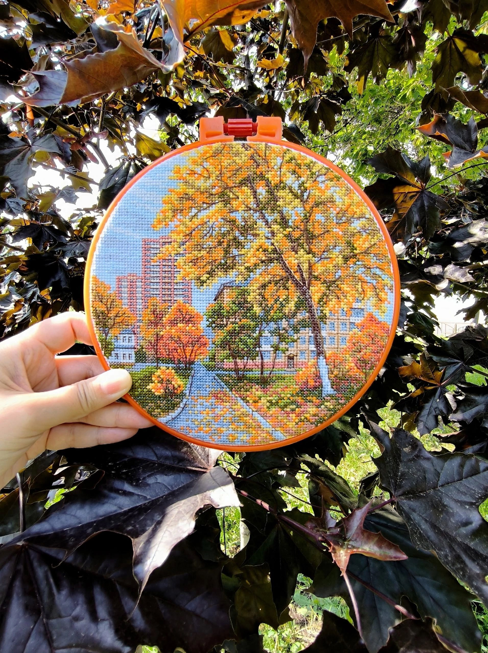 Набор для вышивания крестом Искусница "Шепот осенних листьев"