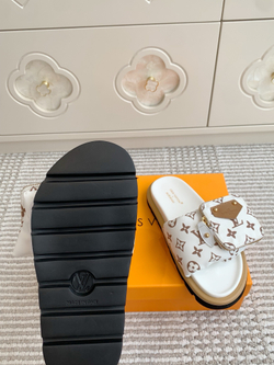 Louis Vuitton Pool Pillow Flat Comfort Mule