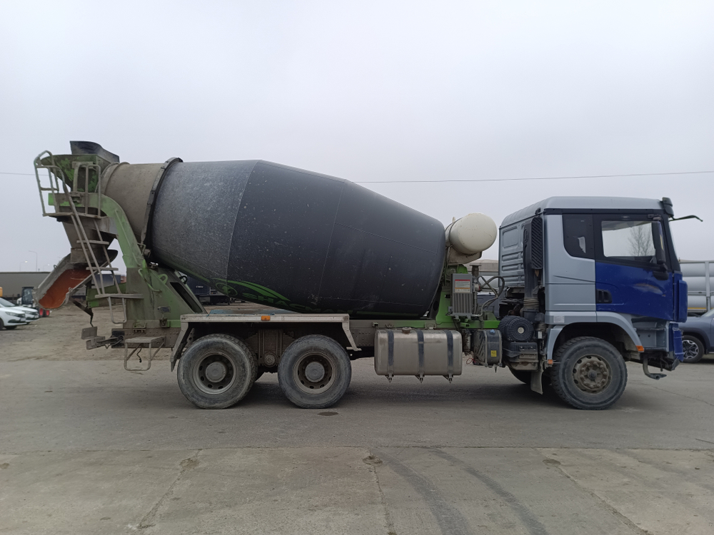 Shacman (Shaanxi) SX* 6x4 Автобетоносмеситель SX5258GJB6R384 (Дизельный, 9,7 л, 329 л.с., МТ)