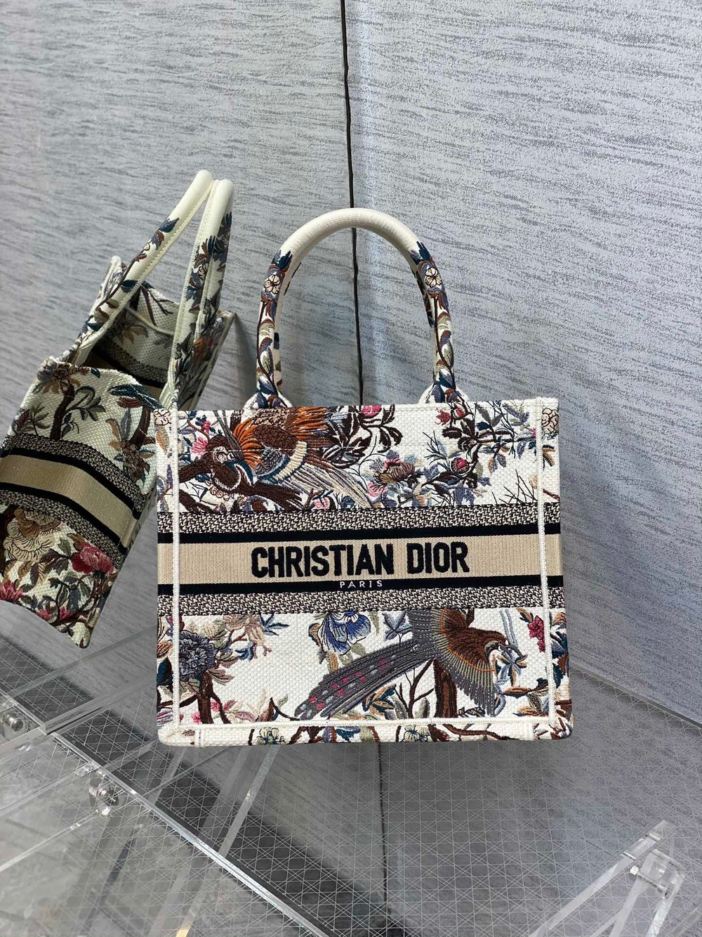 Christian Dior Book Tote 26 cm