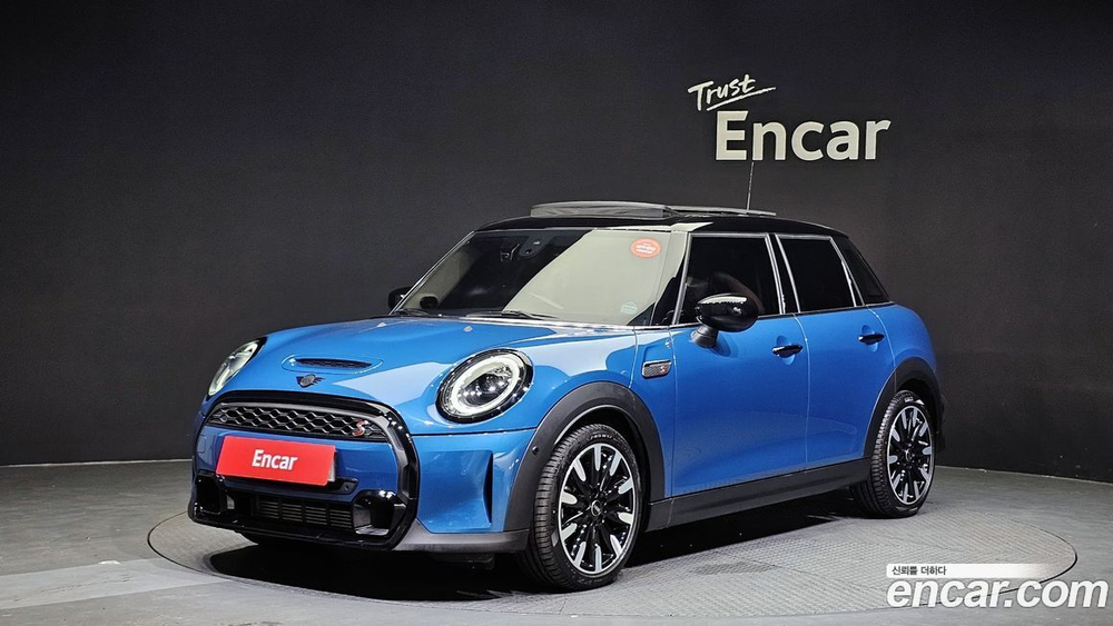 Mini Cooper S 5 даерей Classic Lunchpack (05.2023)