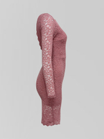 Платье GLAMOUR удлиненное кружевное с вырезом на спине