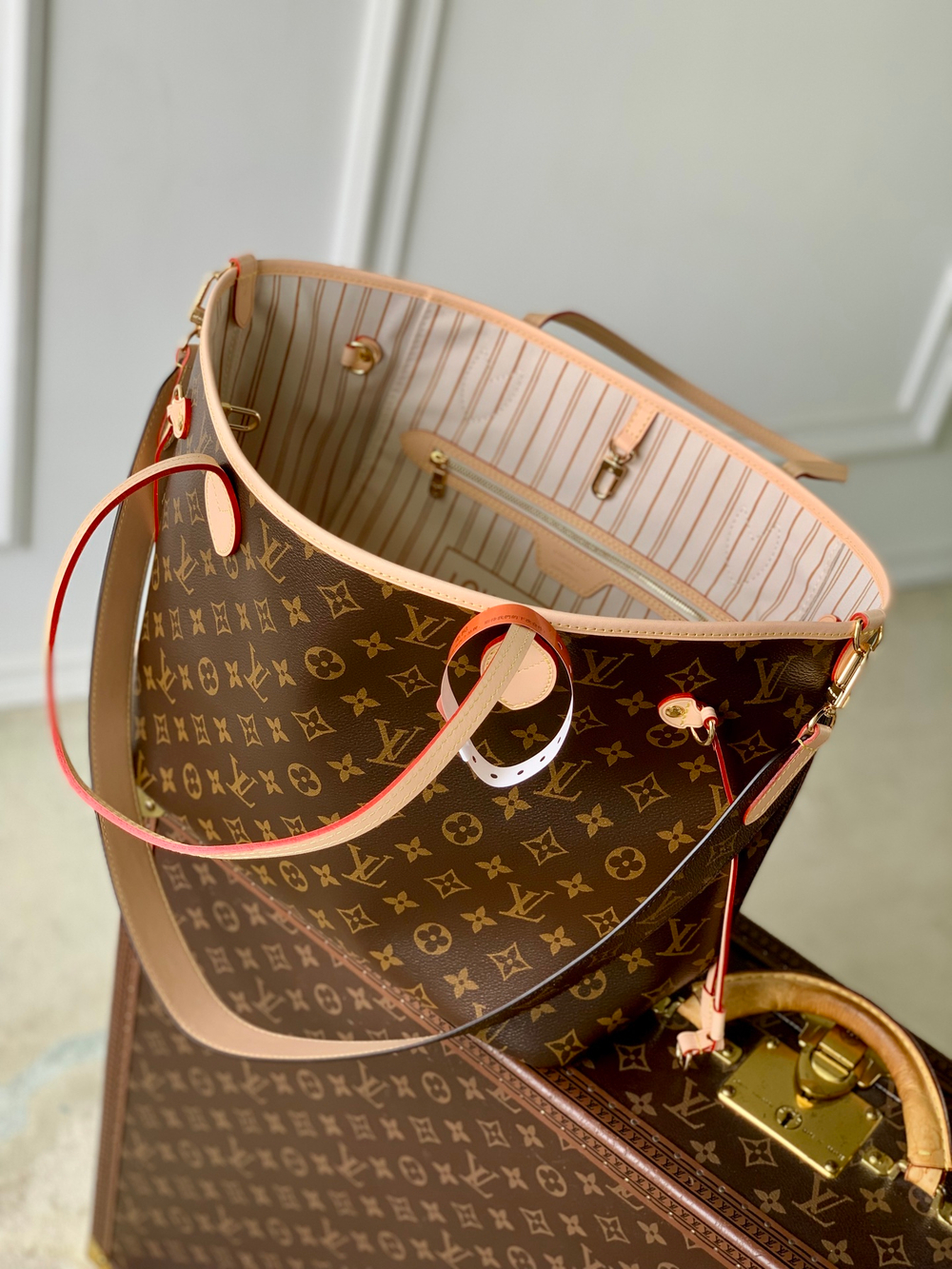 Louis Vuitton Neverfull Bandouliere Inside Out MM