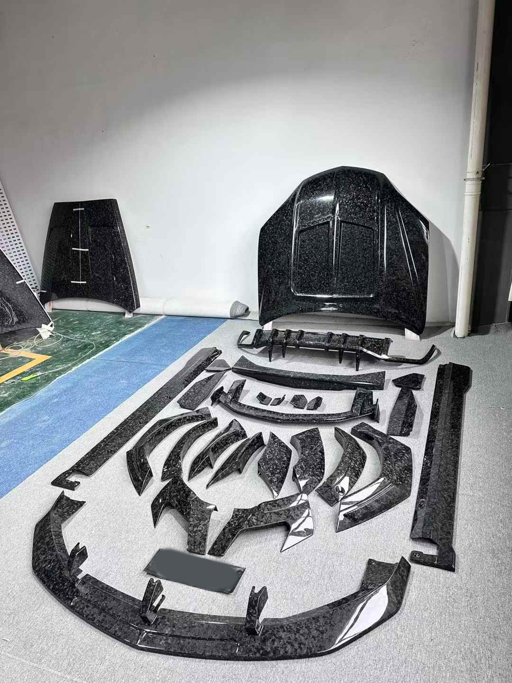 Широкий карбоновый обвес URUS SE для LAMBORGHINI URUS 2018+ Ламборгини УРУС тюнинг кованный карбон