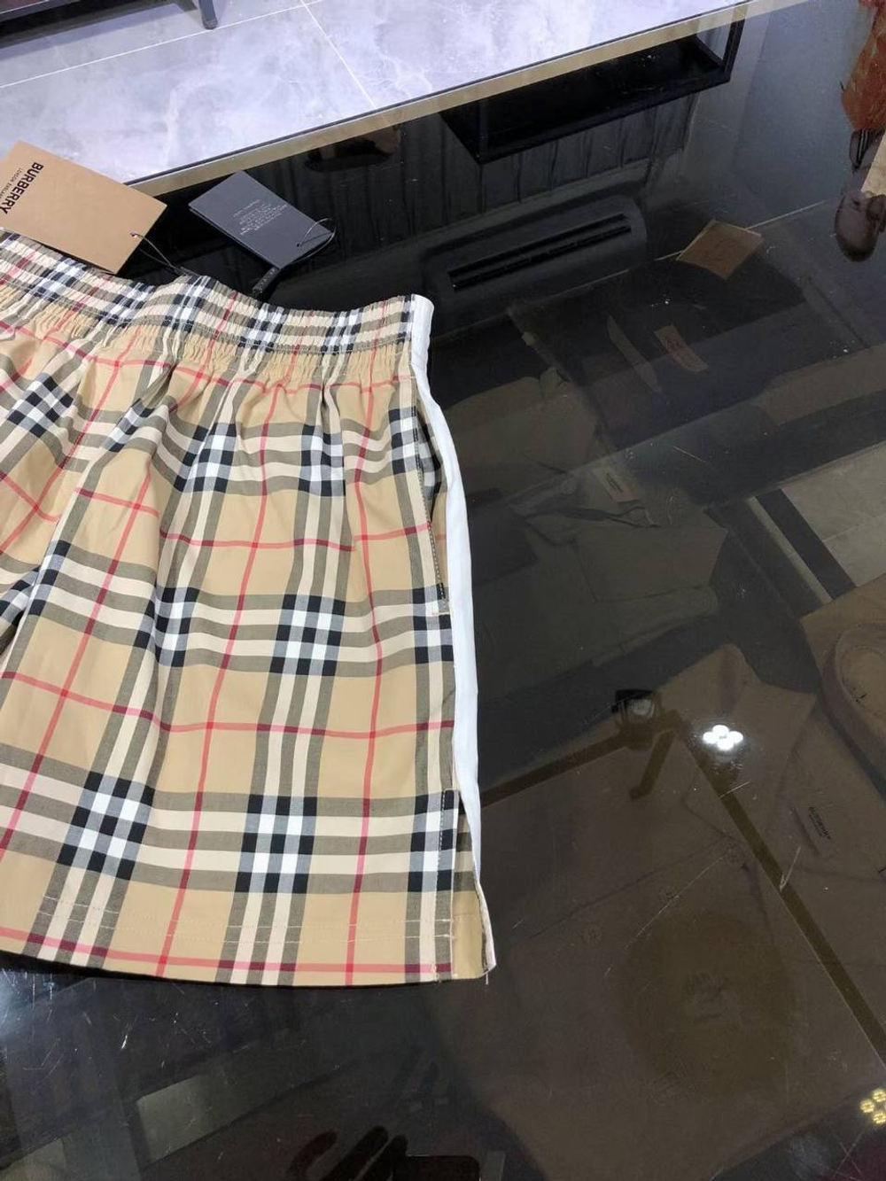 Шорты Burberry