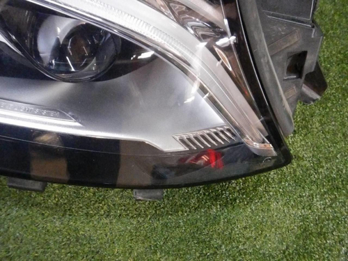 Фара правая Mercedes GLE W166 (2015-2018) LED