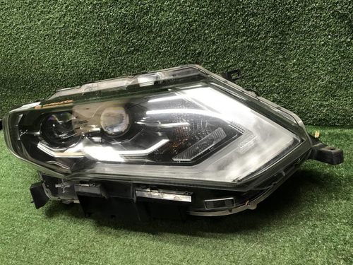 Фара правая Nissan X-Trail T32 (2017-2022) LED