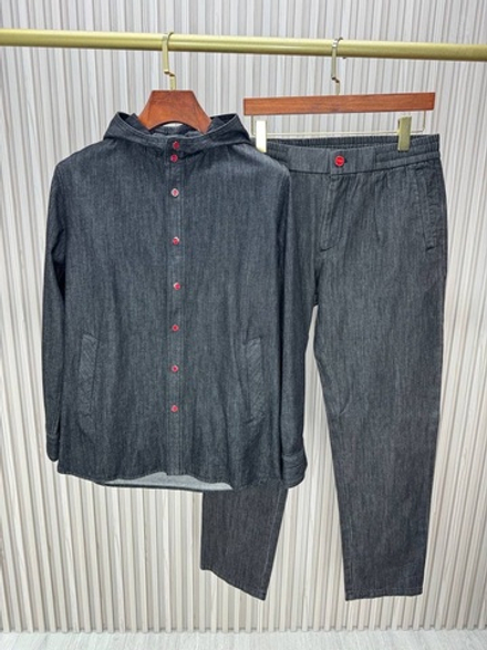 Джинсовый костюм Kiton
