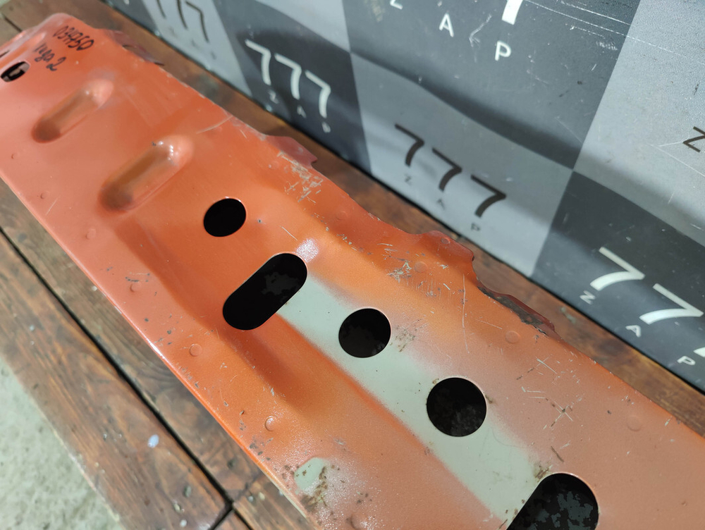 Усилитель переднего бампера Ford Focus 2  Б/У Оригинал 1540638