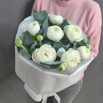 Букет из 7 ранункулюсов