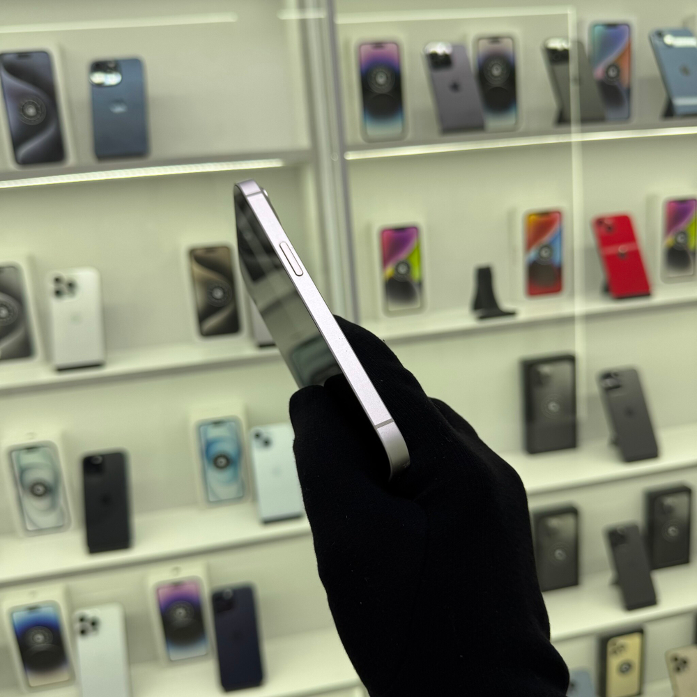 iPhone 13, 128 ГБ б/у