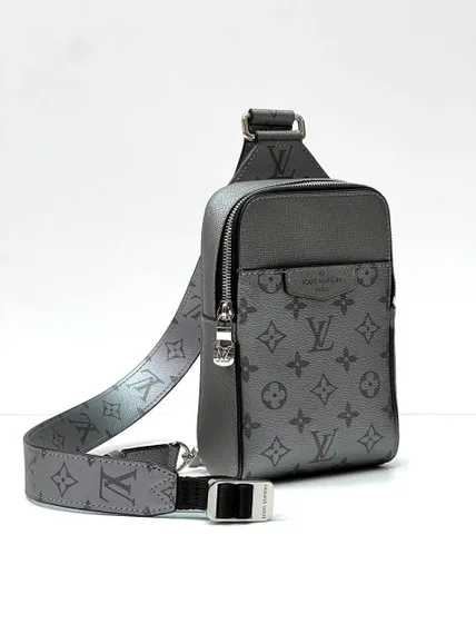 Сумка-слинг Louis Vuitton Outdoor