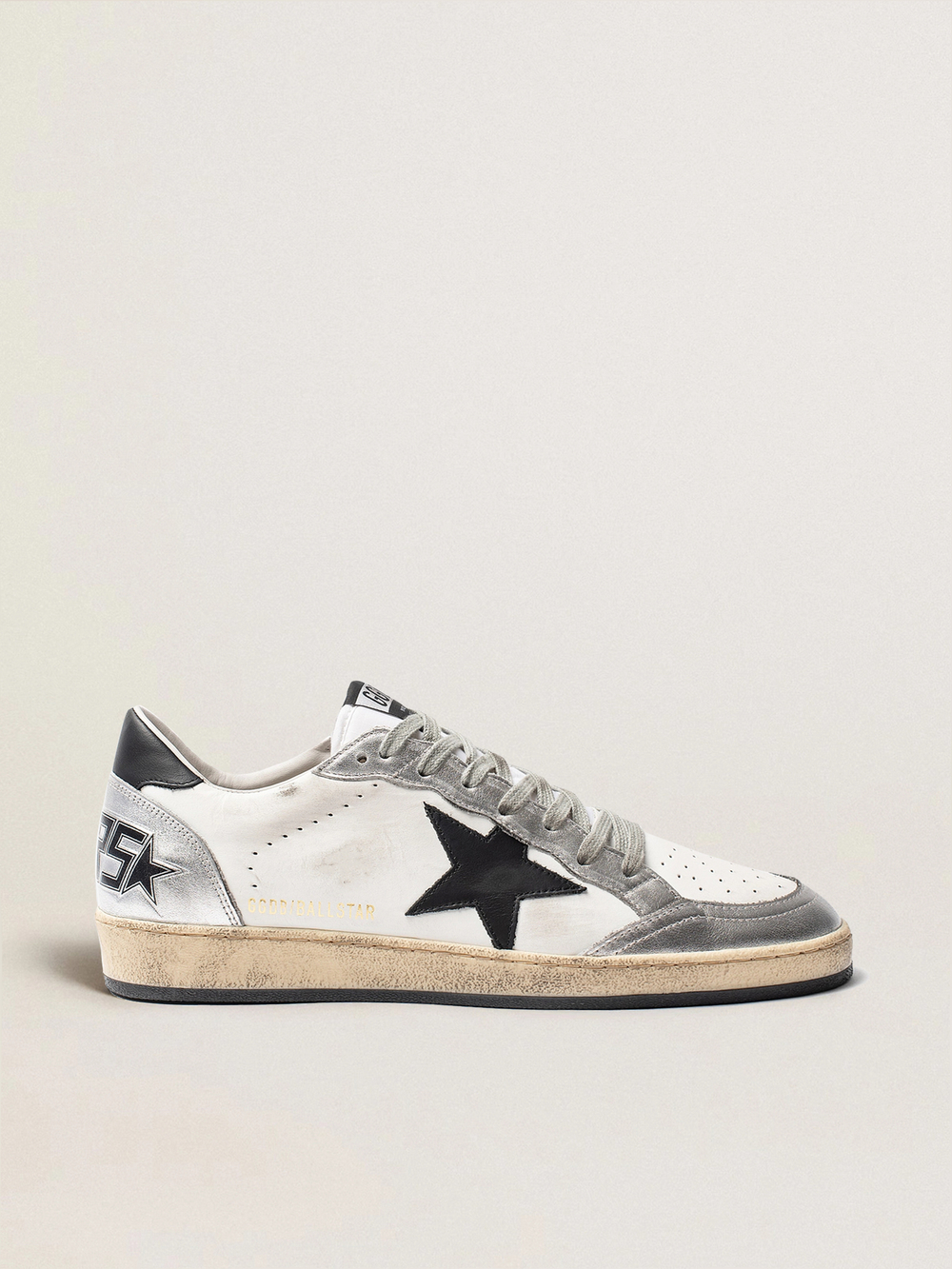 Ball Star in leather with silver inserts and black leather star