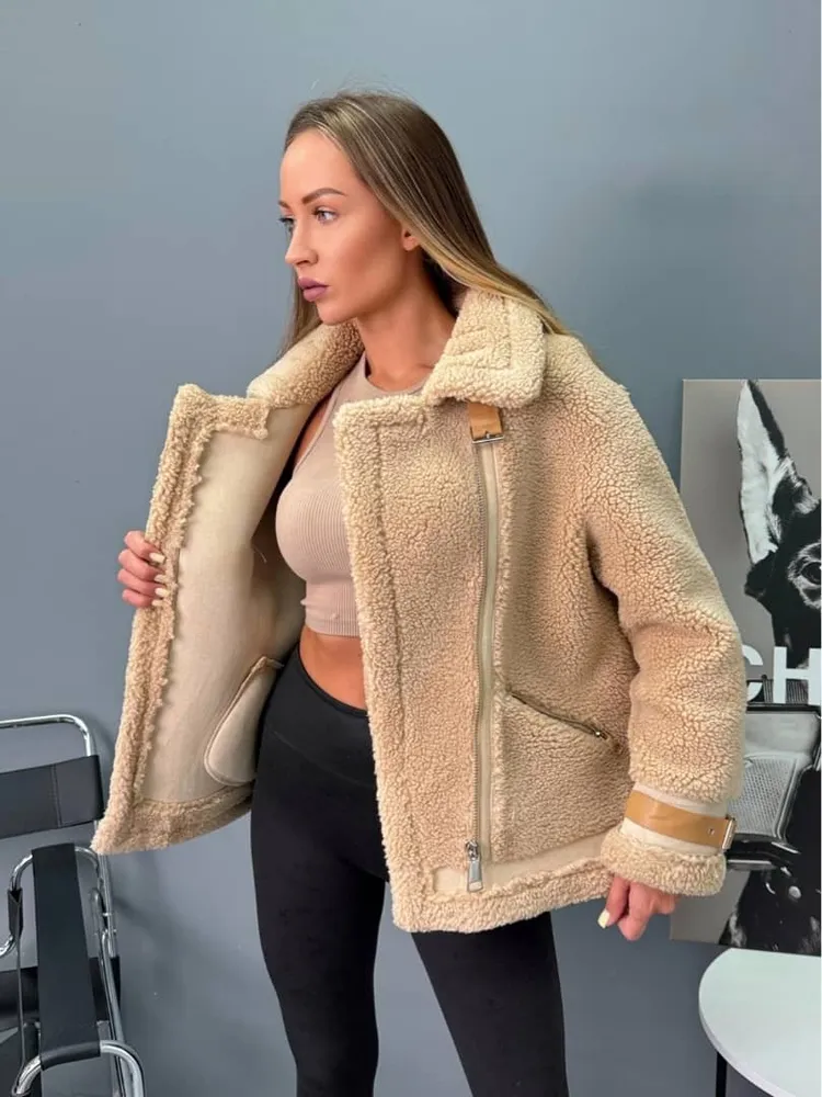 Дубленка 50337742 Fabrika