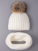 Шапка зимняя для девочки с помпоном и снуд