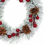 Венок хвойный новогодний «Ягоды на снегу» 25 см