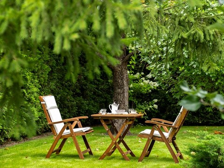 Кофейная группа из акации Joygarden КАРО с высокими стульями, слоновая кость