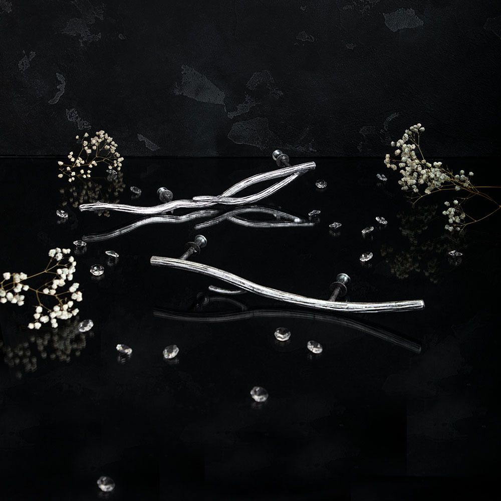 Ручка скоба мебельная Арт Бранч правая Античное серебро