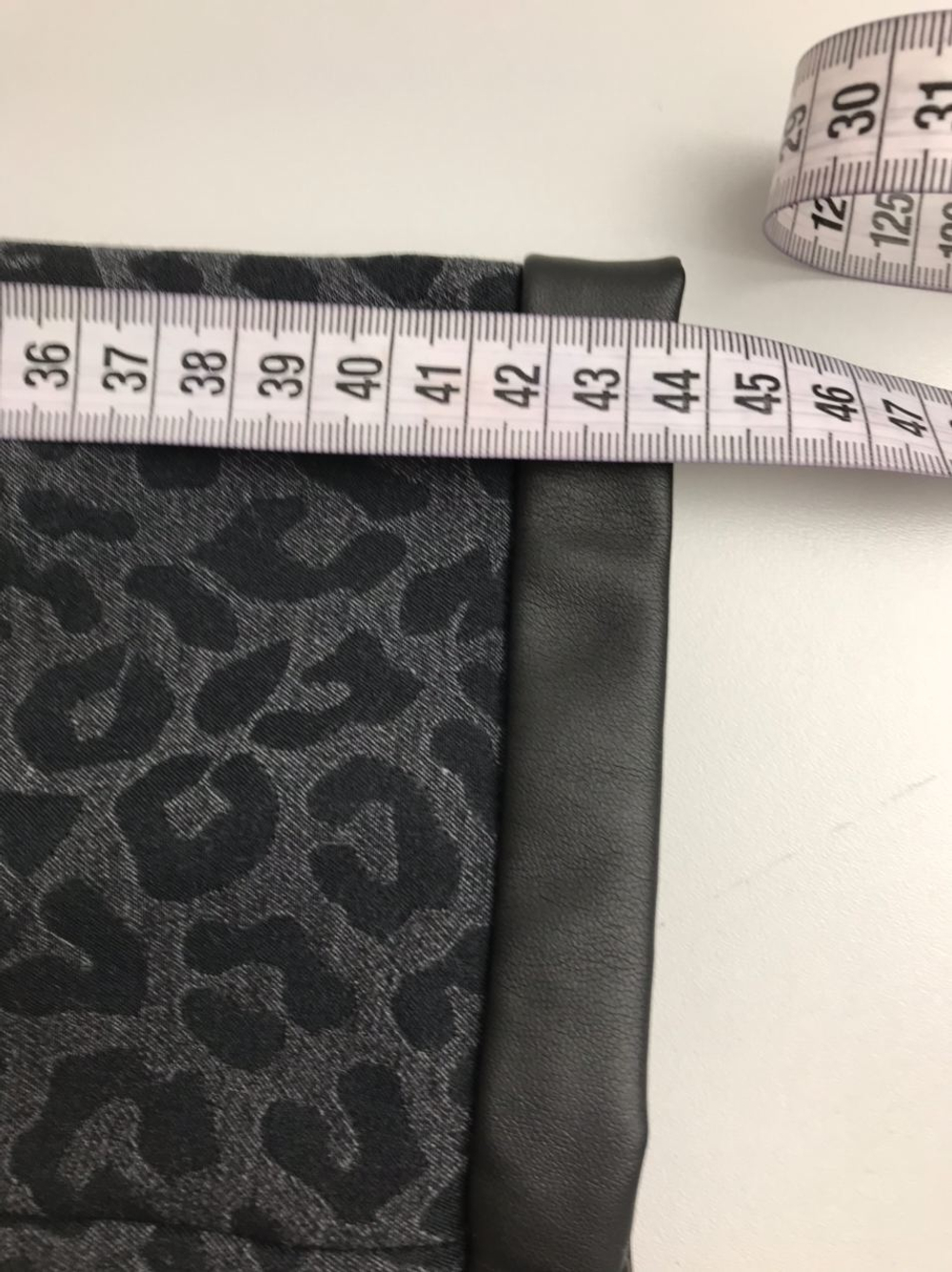 Кофта PROFITO AVANTAGE с принтом 42 размер, новая