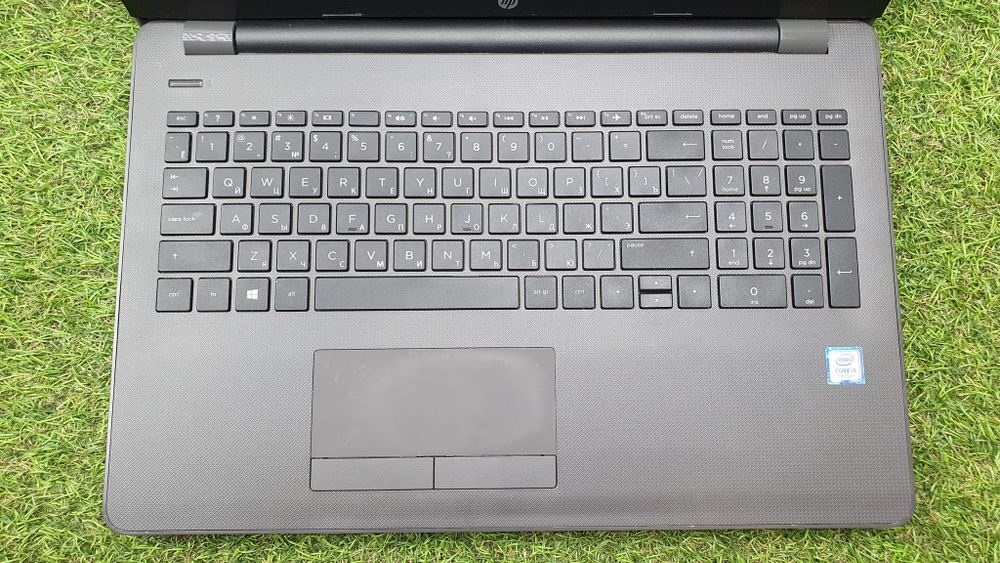 15.6" Ноутбук HP i5-7/4 Gb/FHD