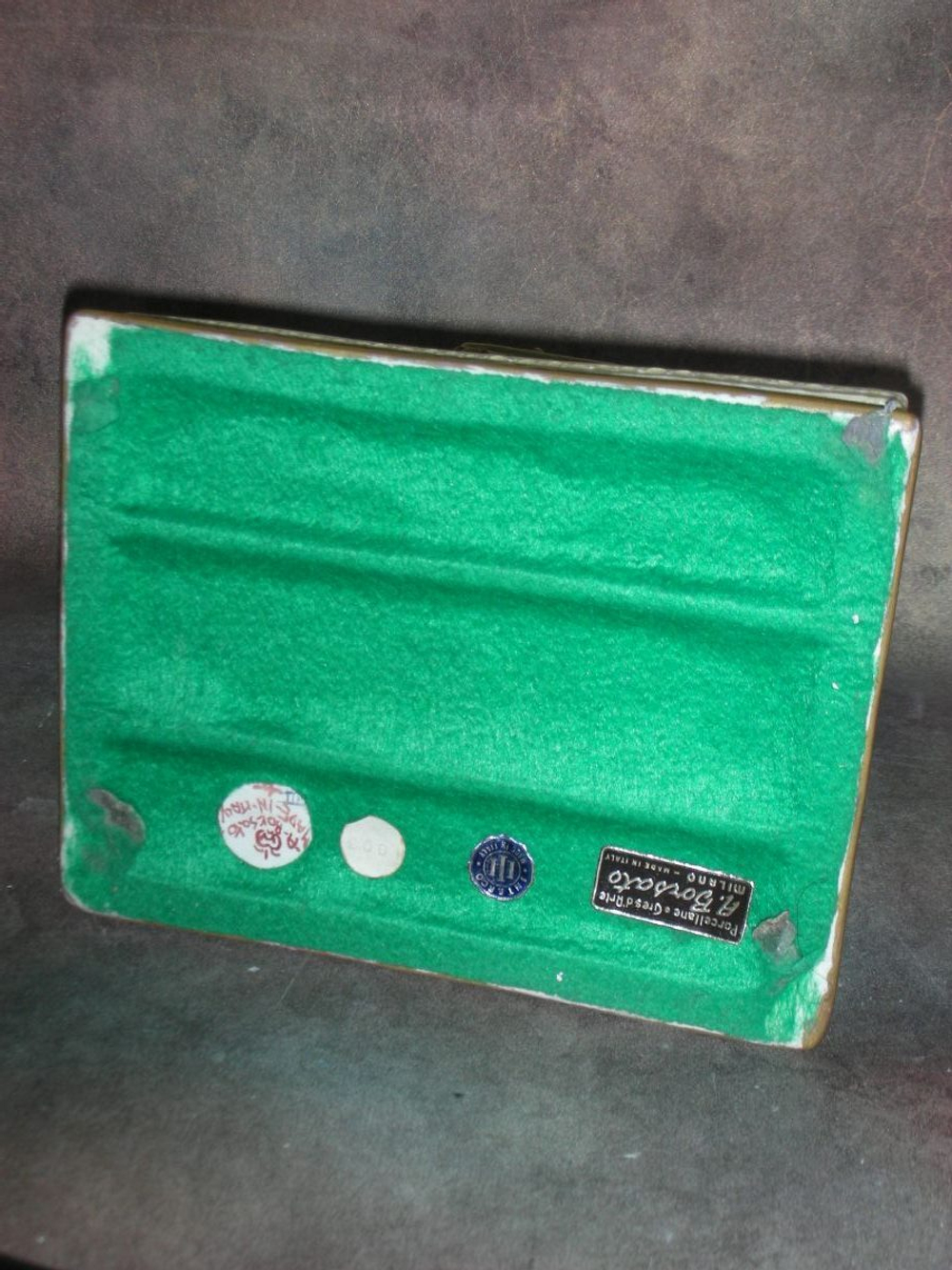 Статуэтка. Фарфор. У ростовщика. Capodimonte. Италия