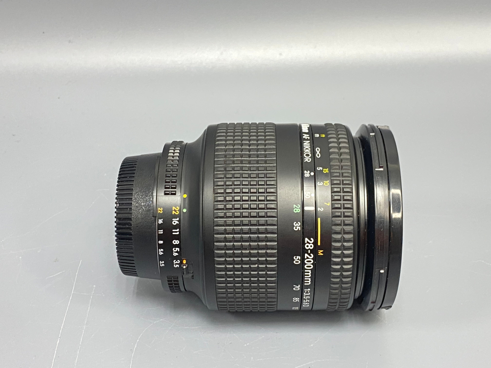 Nikon 28-200mm 3.5-5.6D AF Nikkor