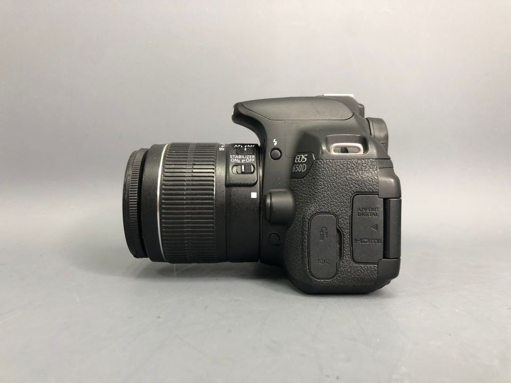 Canon 650D kit 18-55mm 3.5-5.6 IS II 9.600 кадров