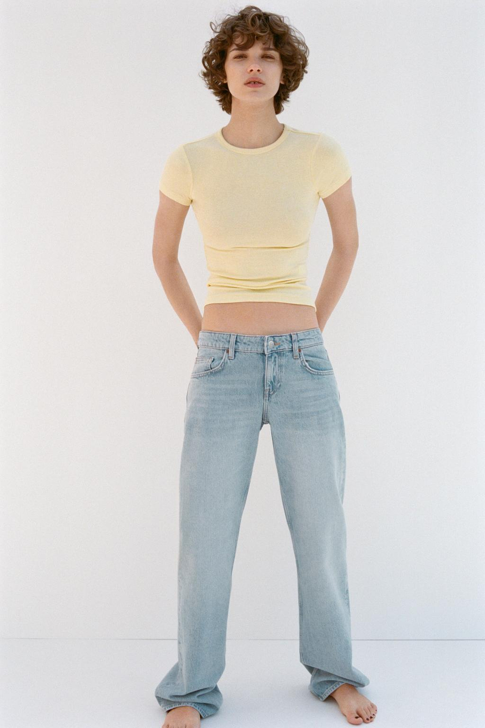 ZARA ФУТБОЛКА ИЗ ВИСКОЗЫ С КОРОТКИМИ РУКАВАМИ, ЖЕЛТЫЙ