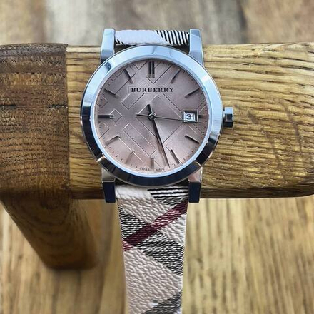 Часы Burberry
