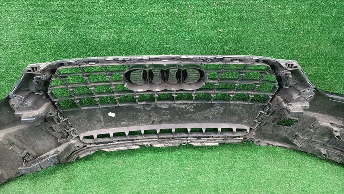 Бампер передний Audi Q3 1 8U (2014-2018)