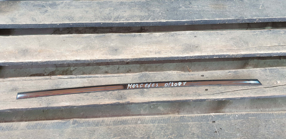 Молдинг двери задней левой Mercedes GLC (X253) 15-нв Б/У Оригинал A2537353500