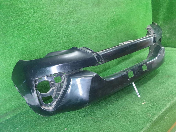 Бампер передний Toyota Fortuner 2 (2015-2020)