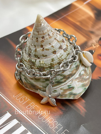 Серебристый браслет с ракушками и морской звездой