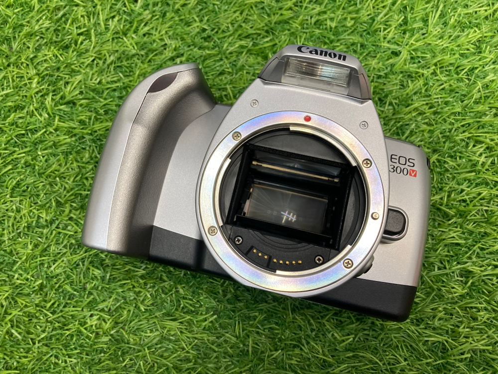 Canon EOS 300v kit EF 28-90mm 4-5.6 II