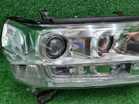 Фара правая Land Cruiser 200 (2015-2021) LED