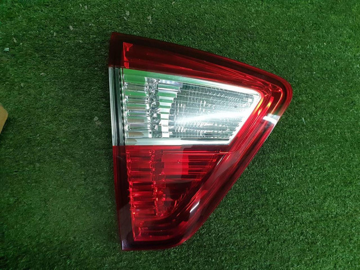 Фонарь левый внутренний Nissan Terrano (2014-2022)