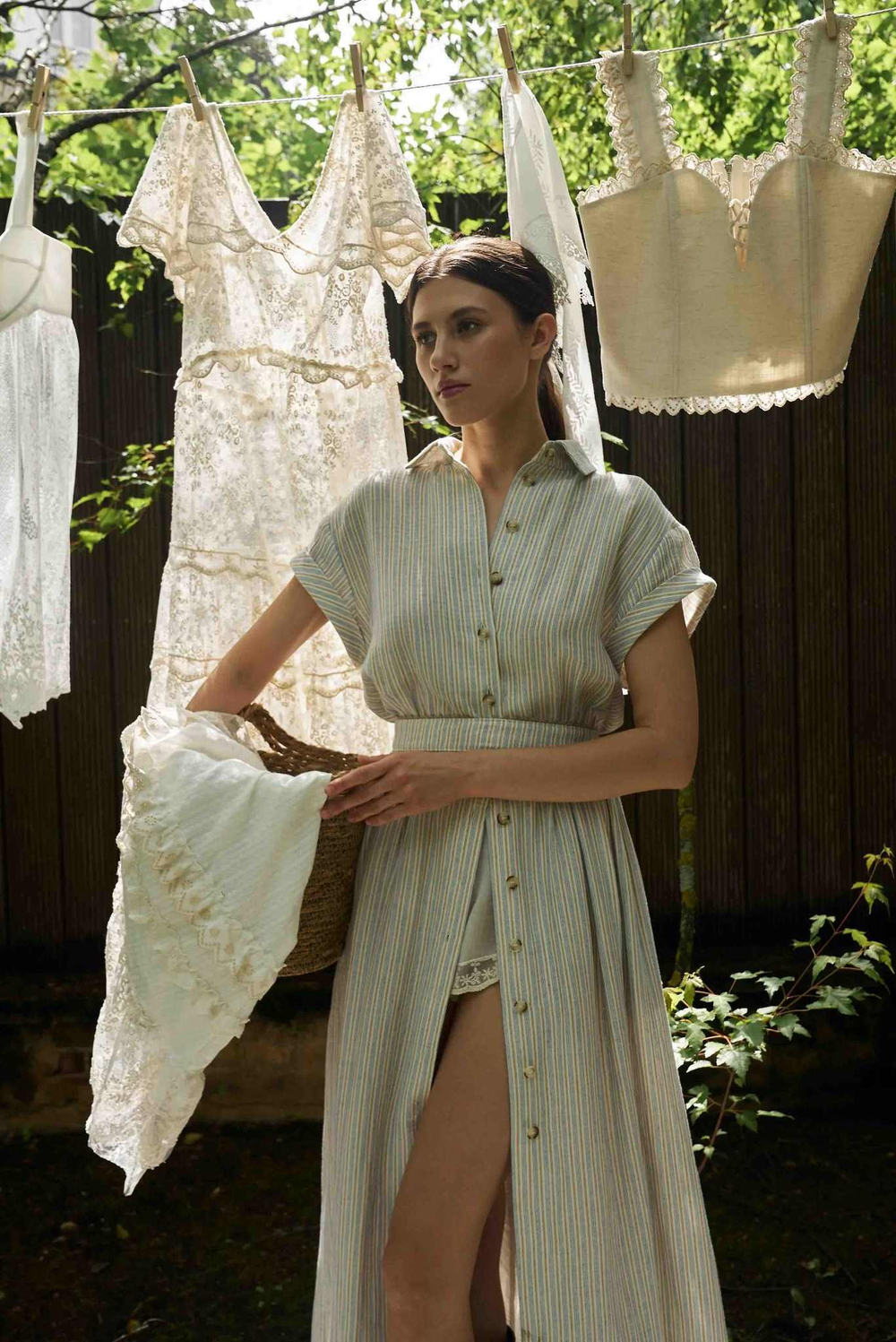 Платье-рубашка с поясом