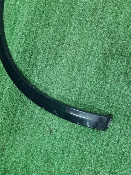 Расширитель передний правый Hongqi E-HS9 (2020-нв)