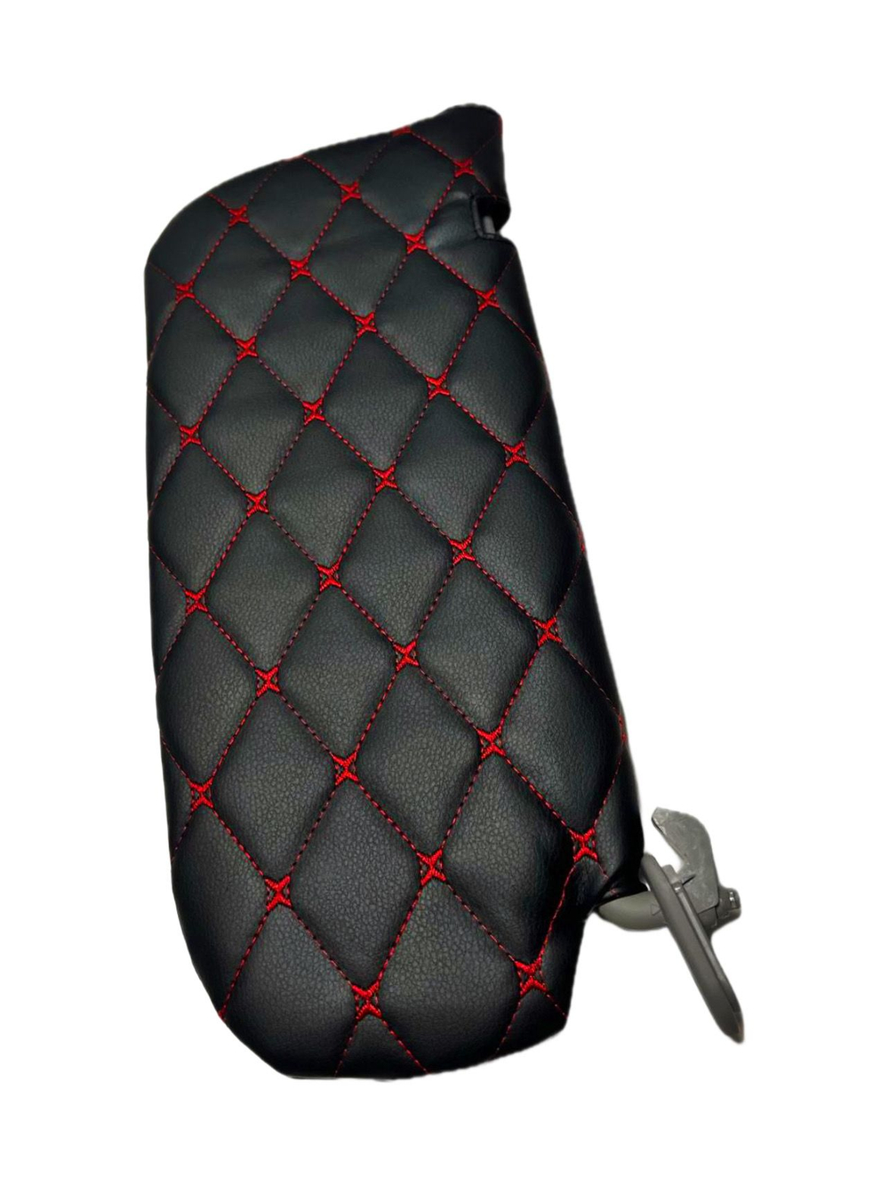 Чехлы на козырьки Kia Rio, Hyundai Solaris (2011-2017) красная нить Бабочка