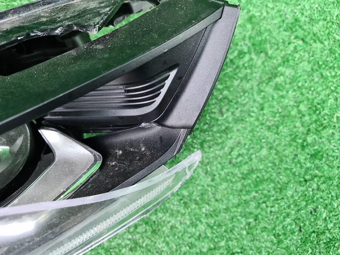 Битая Фара правая Kia K5 (2019-2023) LED