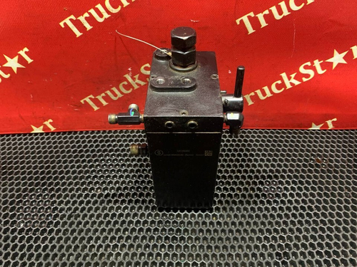 Насос подъема кабины 2024г