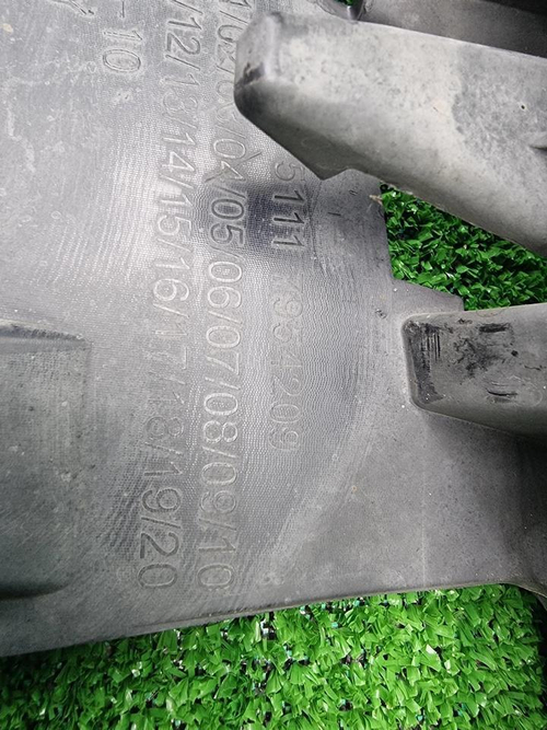 Юбка переднего бампера BMW X1 F48 (2019-2022)